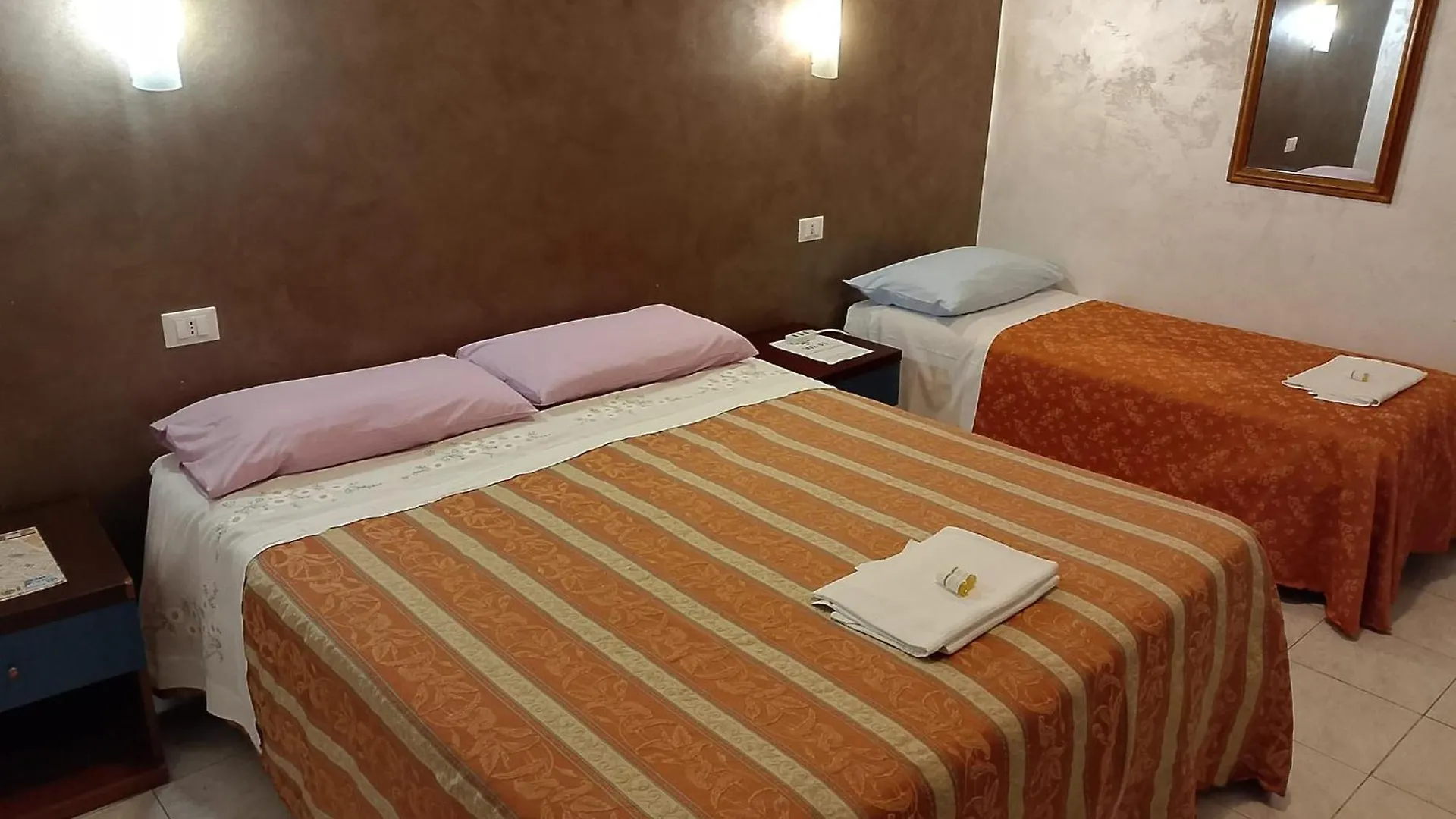 Apartment Moon And Sun Lt Apartament Rome Italy